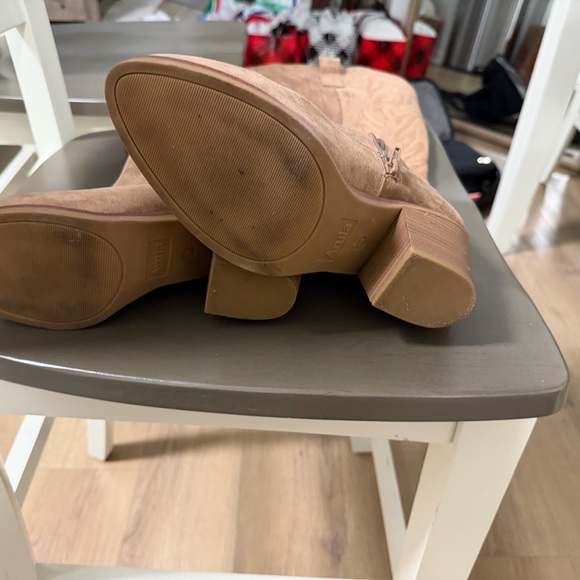 ARULA Brown Suede Western Boots SIZE 8W - Picture 2 of 2